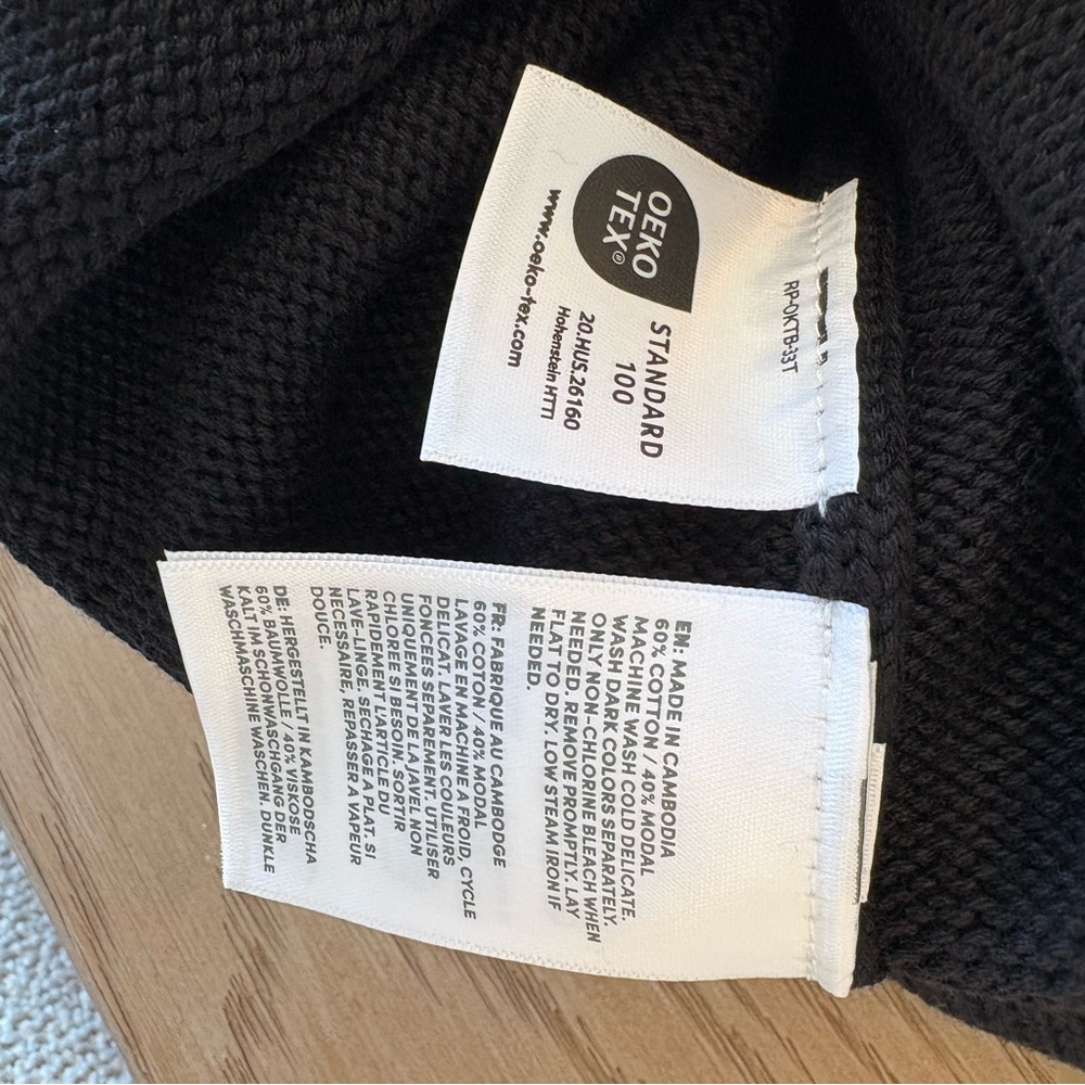 Lands' End Women’s Sweater - Picture 4 of 4